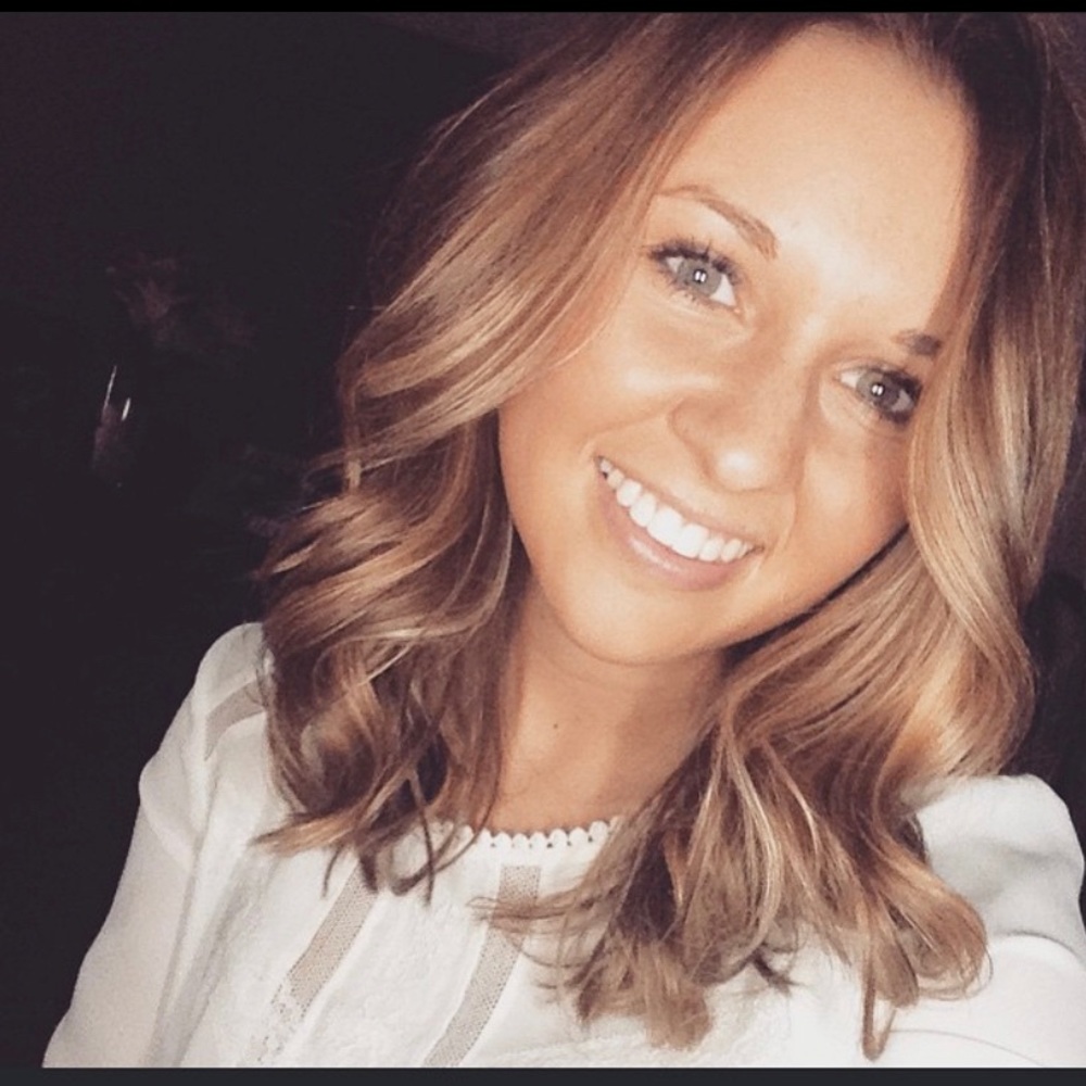 Meet your Posher, Carrie